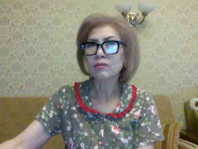 ElegantLady00 webcam