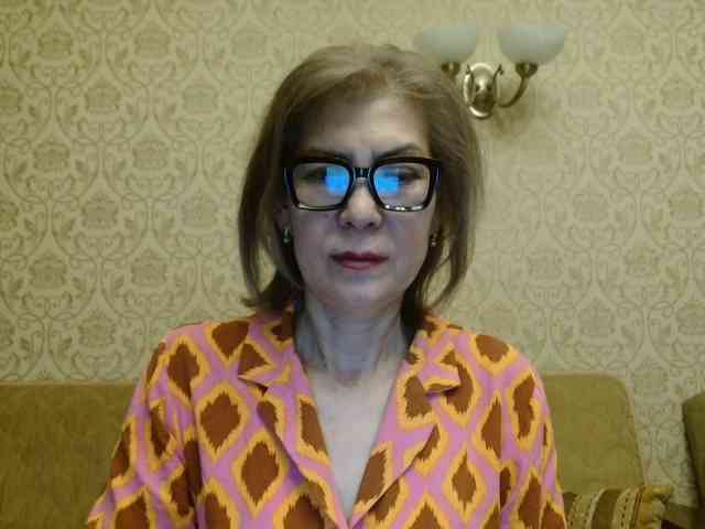 ElegantLady00 webcam