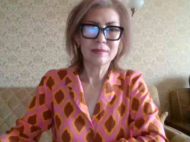 ElegantLady00 webcam