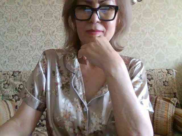 ElegantLady00 webcam
