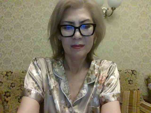 ElegantLady00 webcam