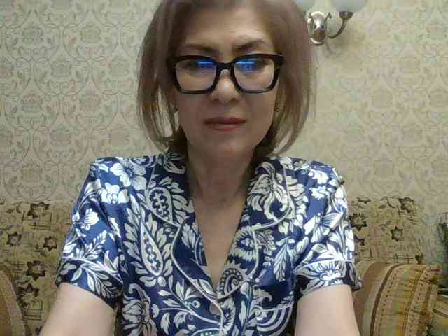 ElegantLady00 webcam