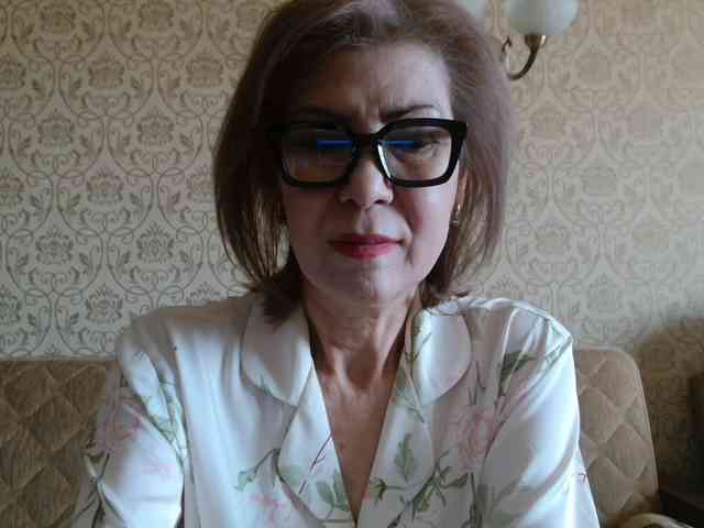 ElegantLady00 webcam