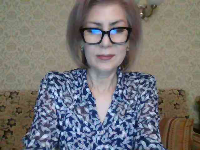 Elegant00Lady live female cam on bongacams