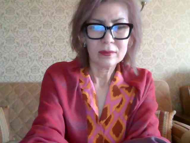 ElegantLady00 webcam