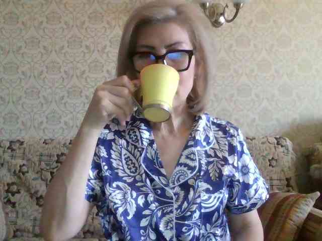 ElegantLady00 webcam