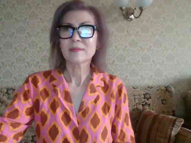 Elegant00Lady