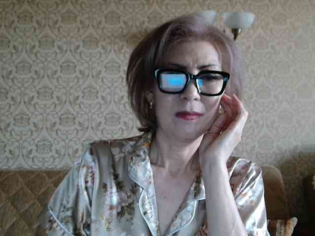 ElegantLady00 webcam