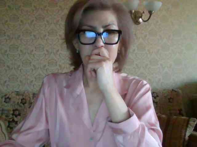 Elegant00Lady
