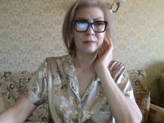 Elegant00Lady