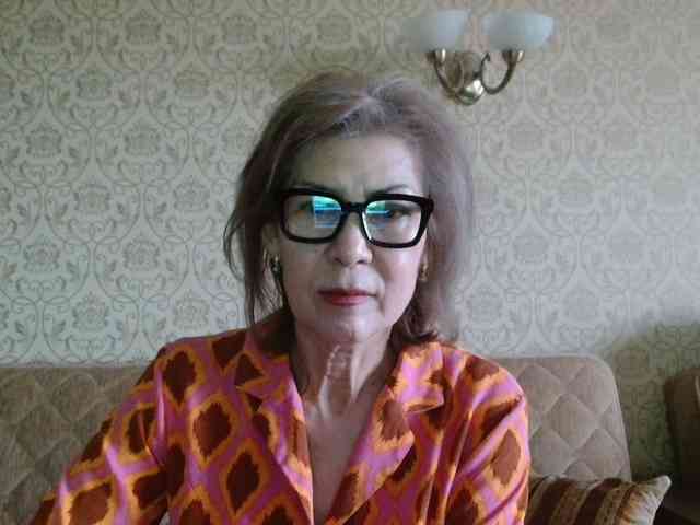 ElegantLady00 webcam