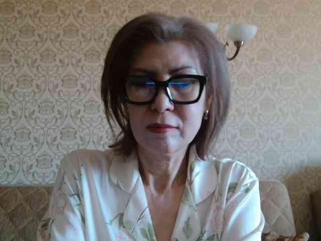 ElegantLady00 webcam