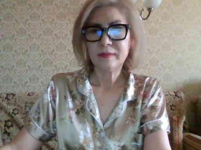 ElegantLady00 webcam