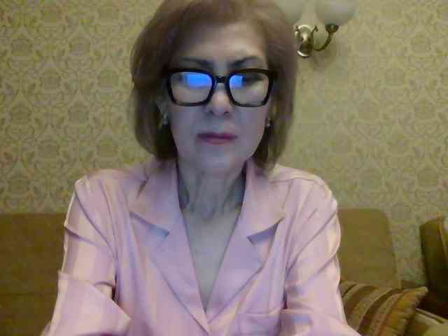 ElegantLady00 webcam