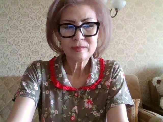 ElegantLady00 webcam