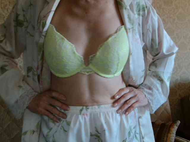 ElegantLady00 webcam