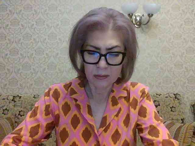 ElegantLady00 webcam
