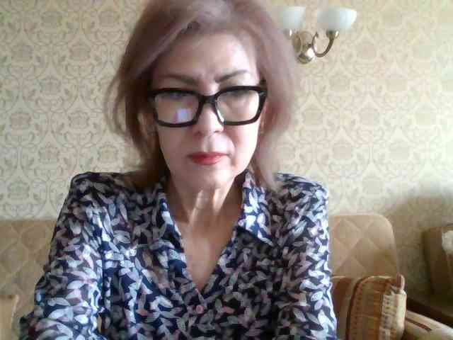 ElegantLady00 webcam