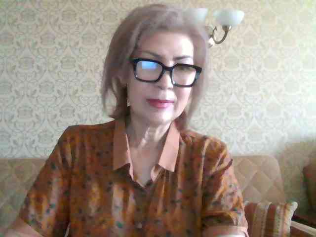 ElegantLady00 webcam