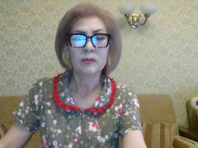 ElegantLady00 webcam