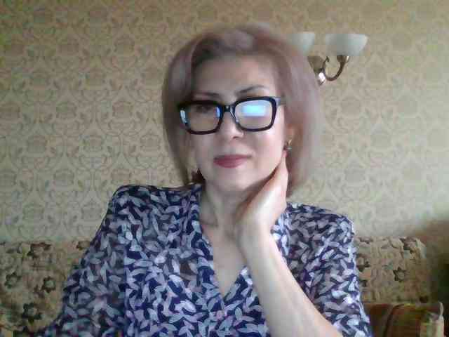 Elegant00Lady live female cam on bongacams