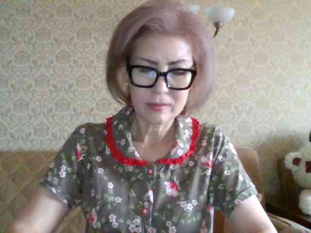 ElegantLady00 webcam