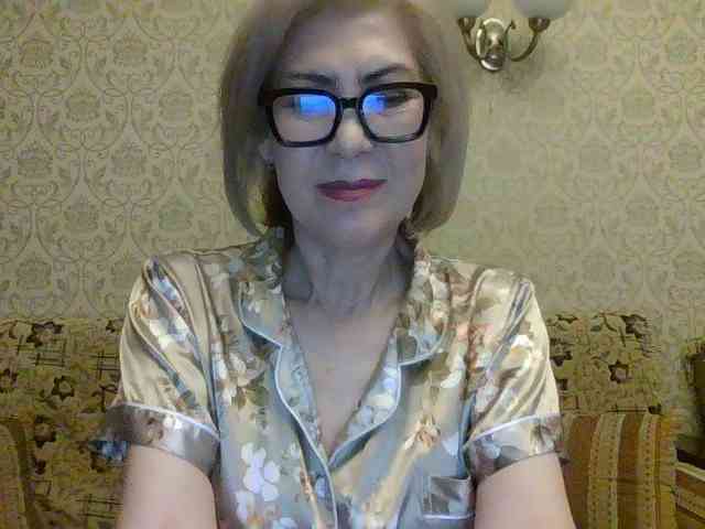 ElegantLady00 webcam