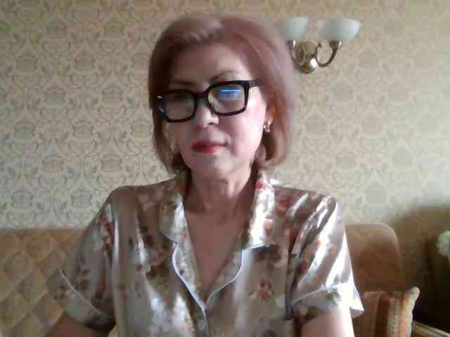 ElegantLady00 webcam