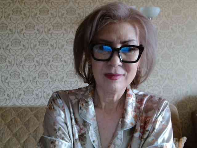ElegantLady00 webcam