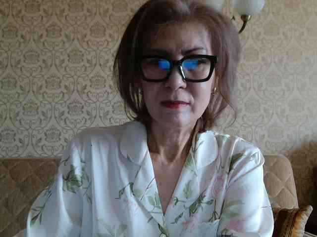 ElegantLady00 webcam