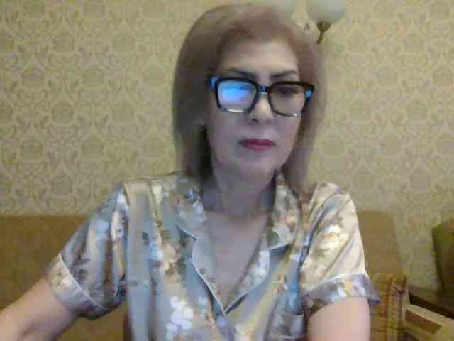 ElegantLady00 webcam