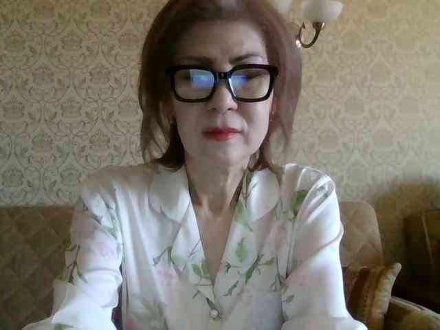 ElegantLady00 webcam