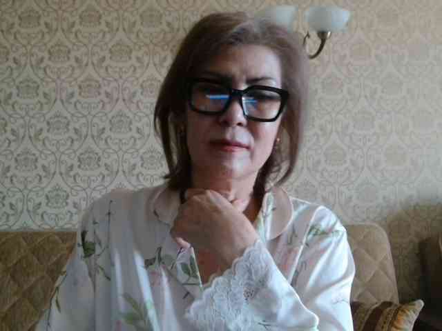 ElegantLady00 webcam