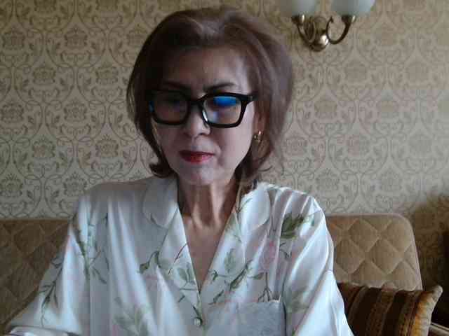 ElegantLady00 webcam