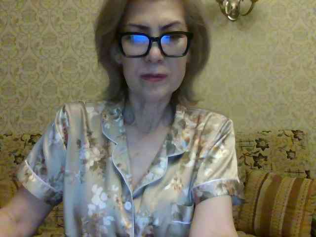 Elegant00Lady