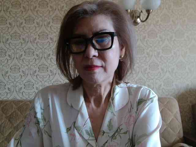 ElegantLady00 webcam