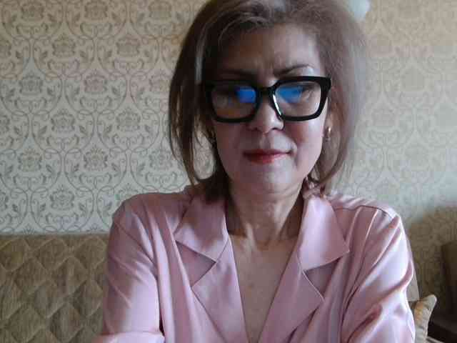 ElegantLady00 webcam