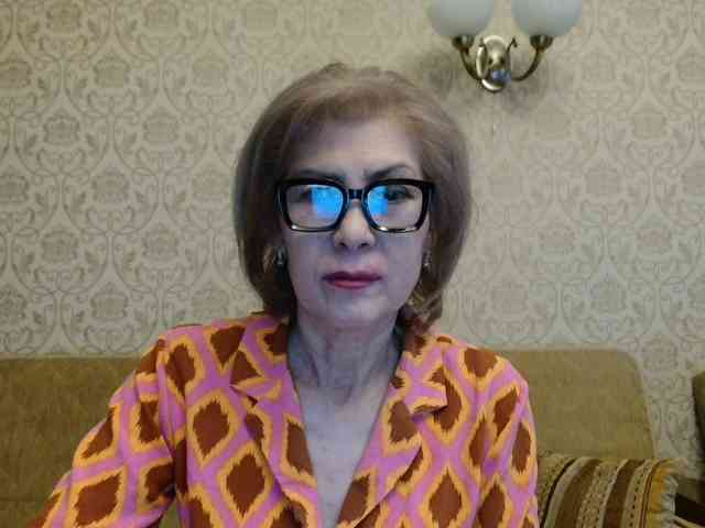 ElegantLady00 webcam