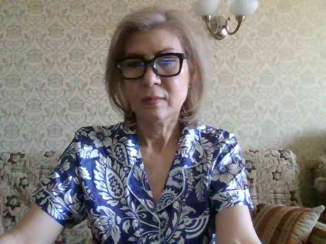 ElegantLady00 webcam
