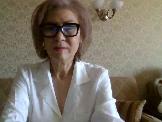 Modella: ElegantLady00