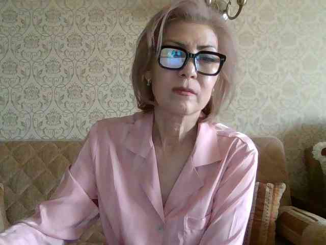 ElegantLady00 webcam