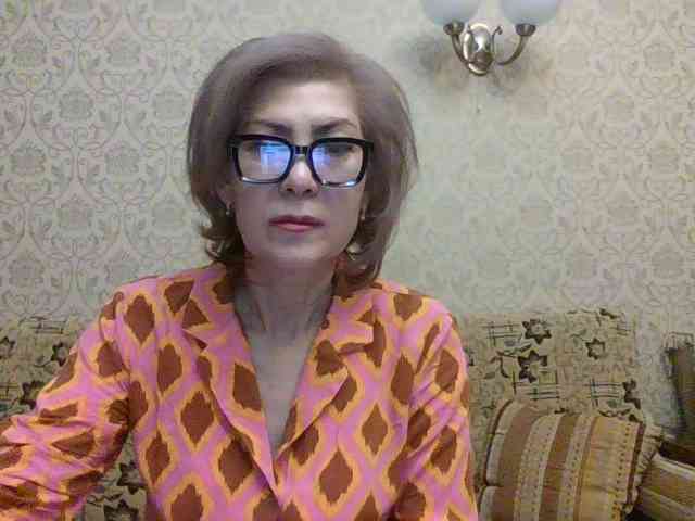 Modella: ElegantLady00
