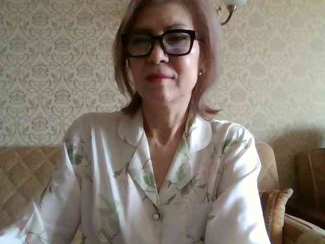 ElegantLady00 webcam