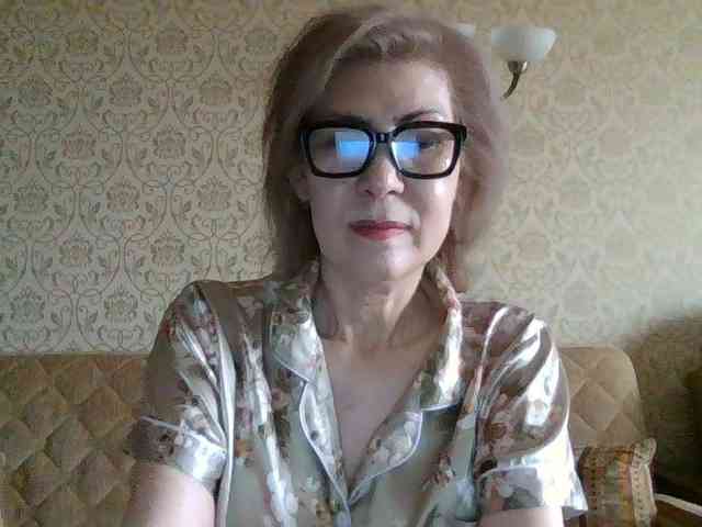 Elegant00Lady