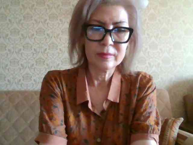 ElegantLady00 webcam