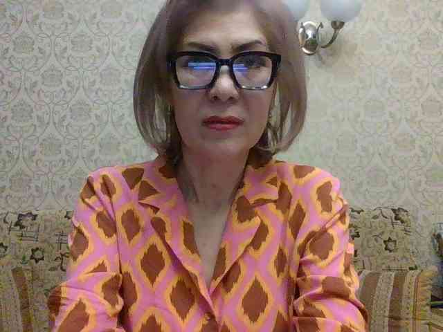 ElegantLady00 webcam