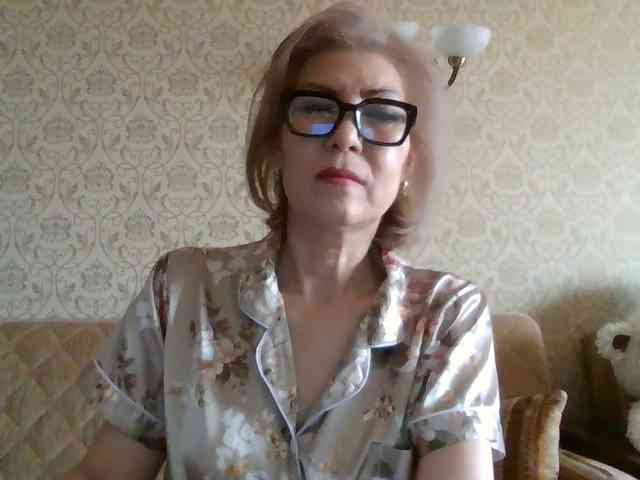 ElegantLady00 webcam