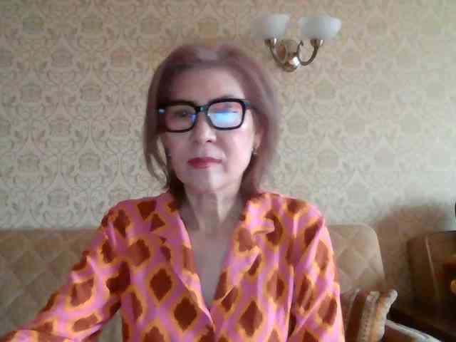 ElegantLady00 webcam