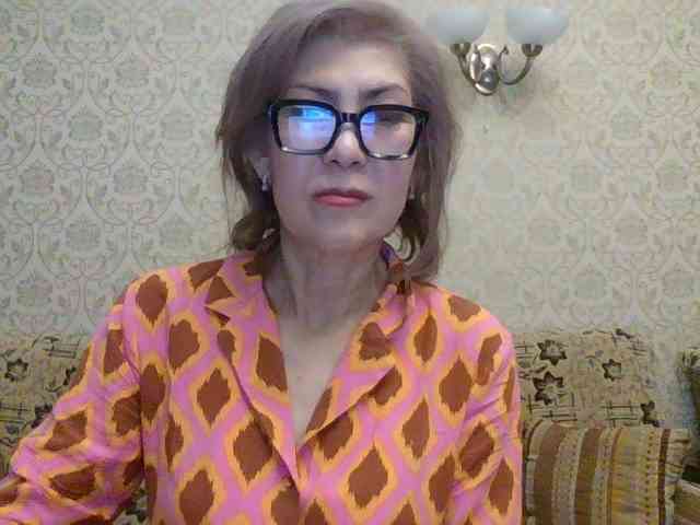 Elegant00Lady