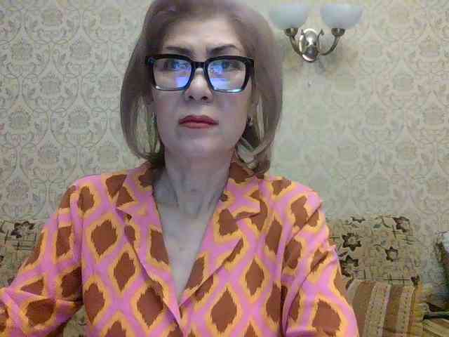 ElegantLady00 webcam